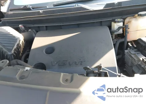 2018 Chevrolet Traverse 1Lt из США, поврежденный, VIN 1GNEVGKW6JJ222174